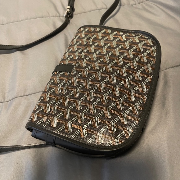 Goyard Crossbody - Picture 2 of 6